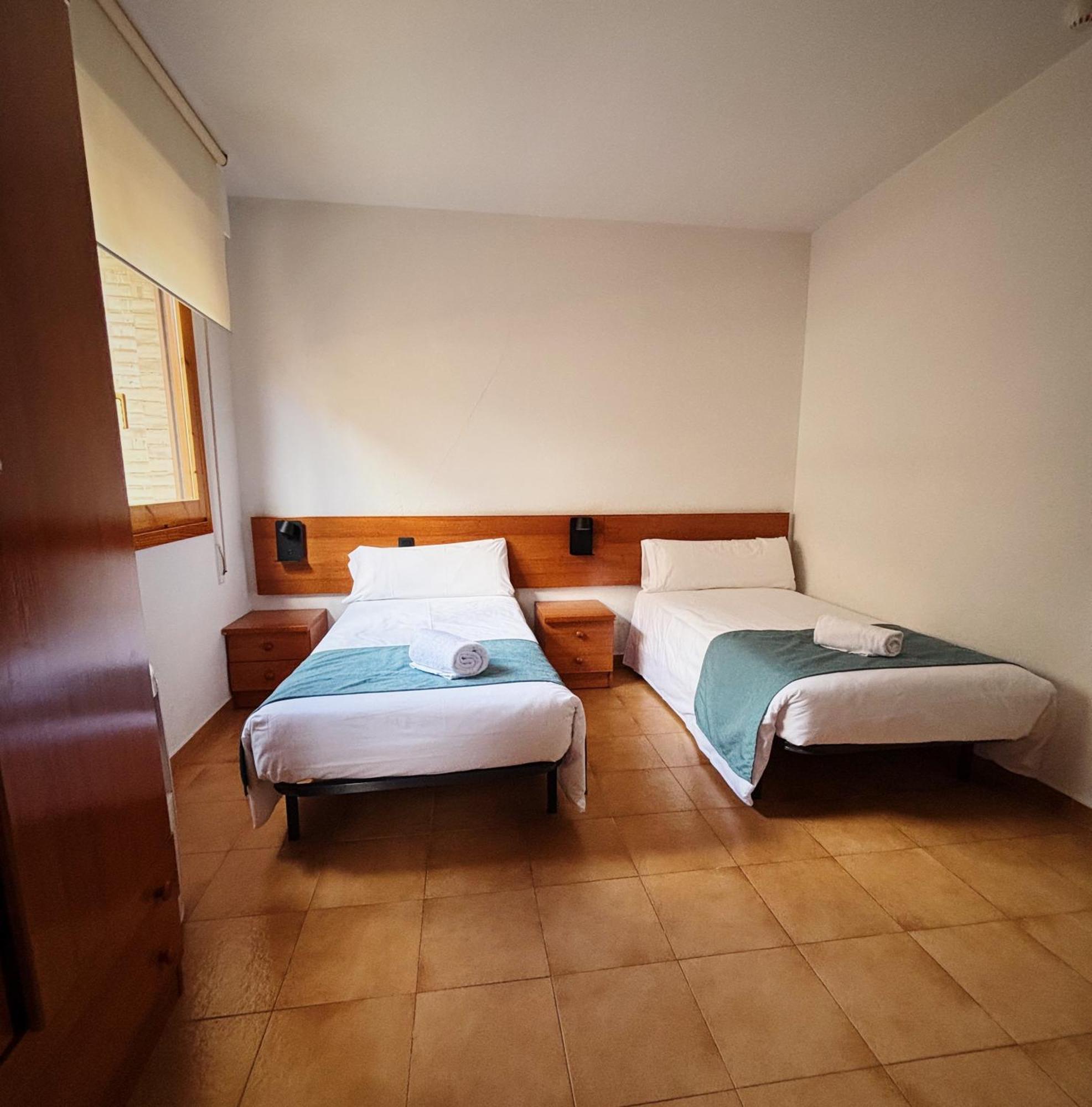 Hostal Legaz Funes ภายนอก รูปภาพ