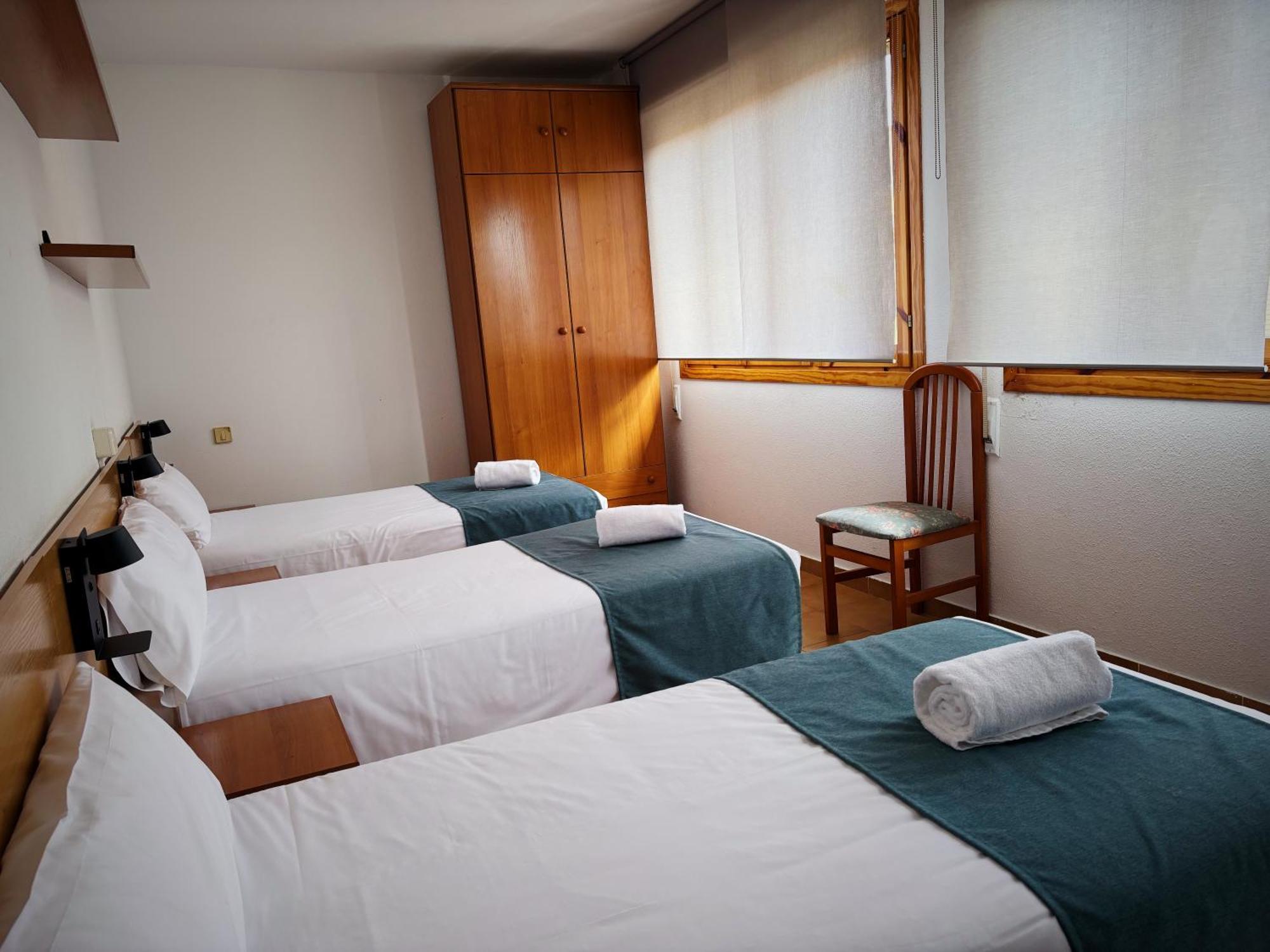 Hostal Legaz Funes ภายนอก รูปภาพ