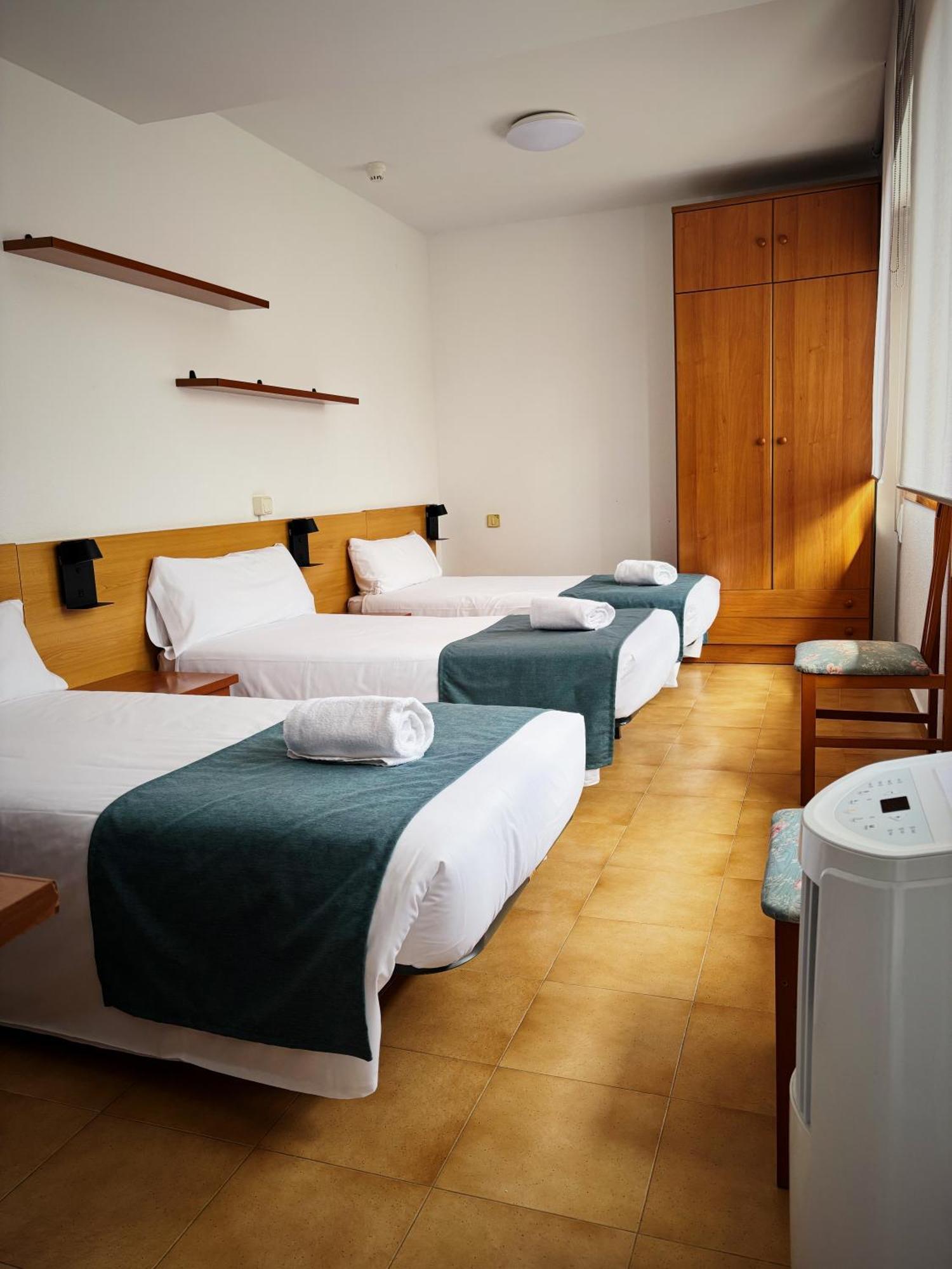 Hostal Legaz Funes ภายนอก รูปภาพ